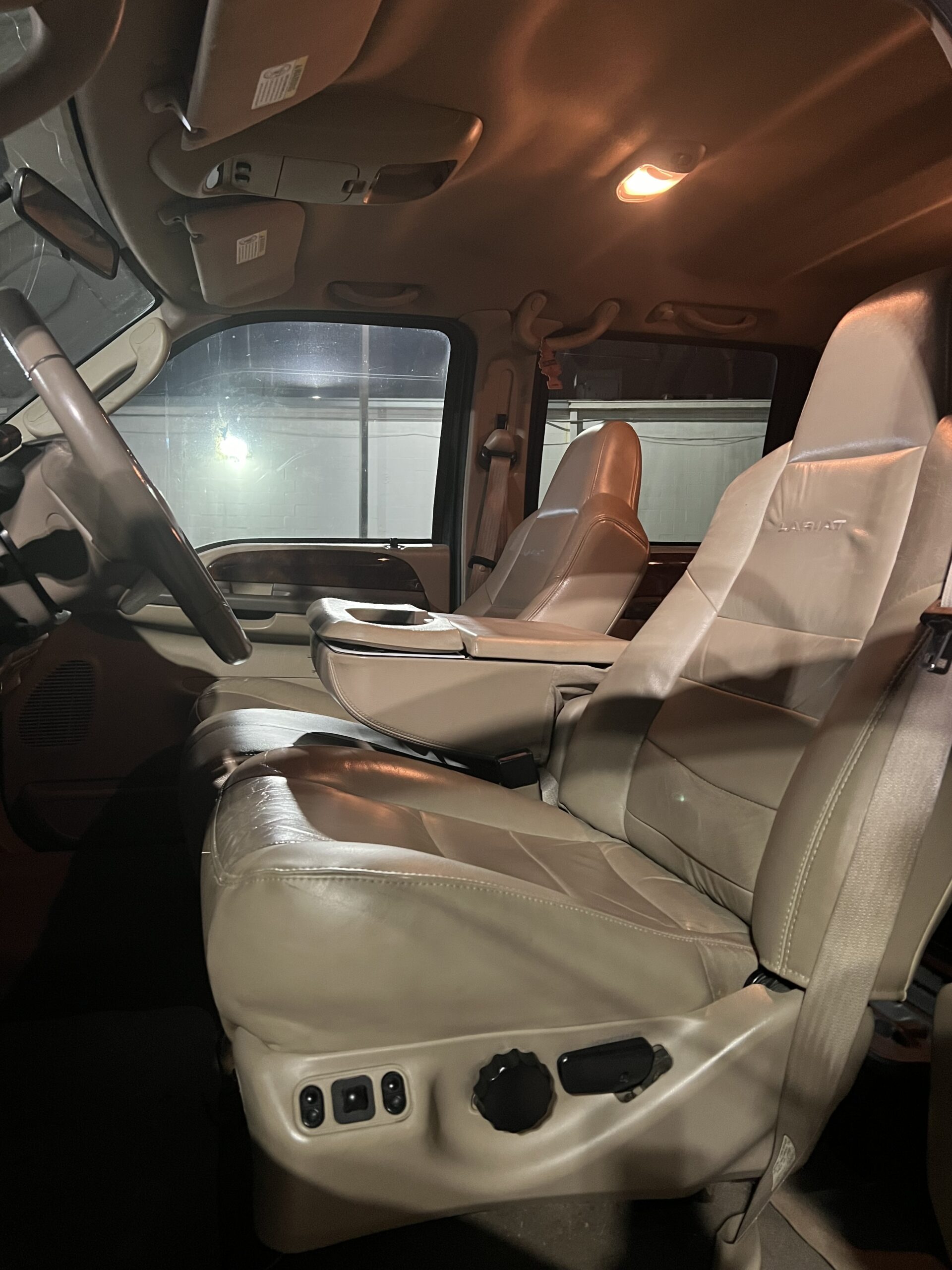 2004 ford f250 lariat